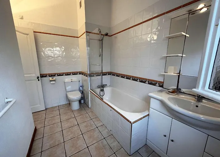 Maison 2 Chambres, Proche Plage, Parking, Climatisation, Wifi - Fr-1-868-8